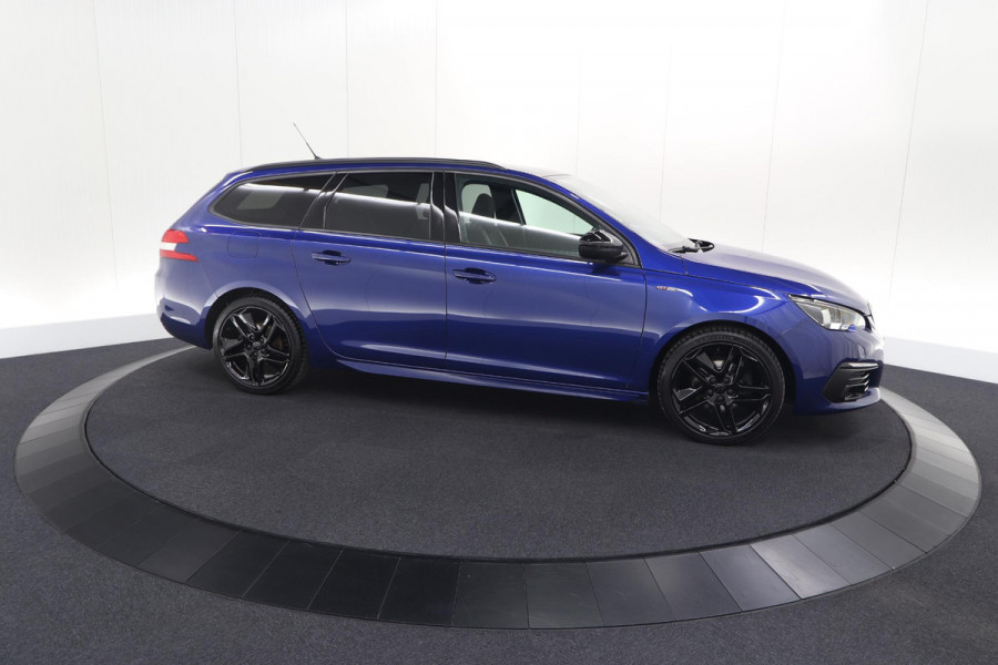 Peugeot 308 SW PureTech 130 GT-line | Black Pack | Panoramadak | Camera | Adaptieve Cruise Control