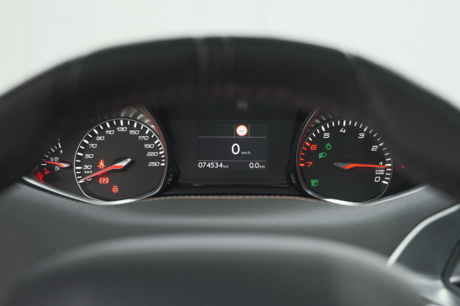 Peugeot 308 SW PureTech 130 GT-line | Black Pack | Panoramadak | Camera | Adaptieve Cruise Control