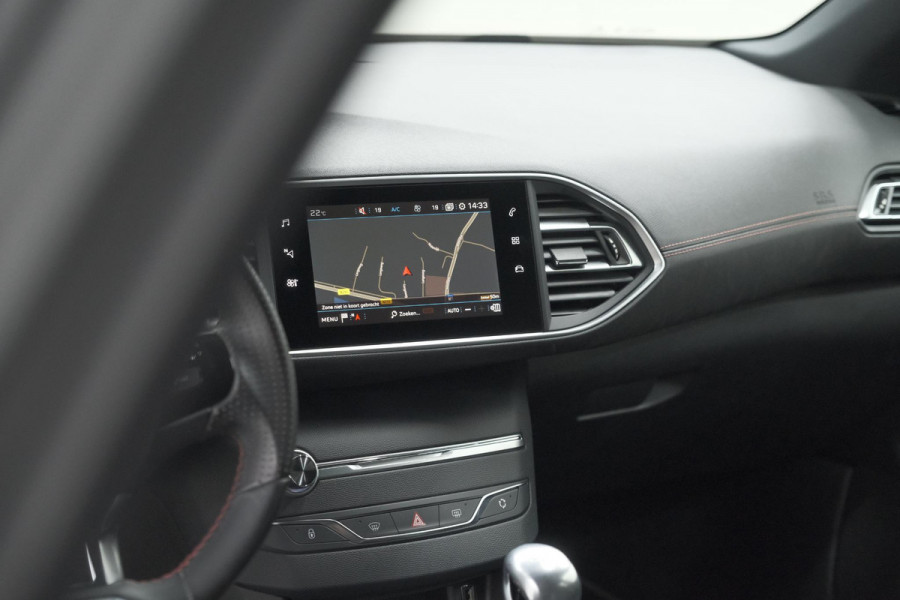Peugeot 308 SW PureTech 130 GT-line | Black Pack | Panoramadak | Camera | Adaptieve Cruise Control