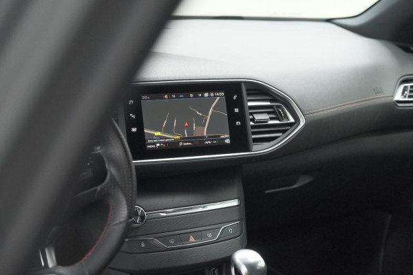 Peugeot 308 SW PureTech 130 GT-line | Black Pack | Panoramadak | Camera | Adaptieve Cruise Control