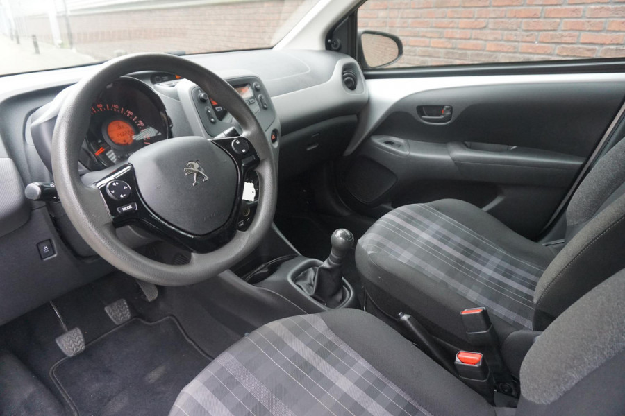 Peugeot 108 1.0 e-VTi Pack Premium Active/Airco/Mistlampen/ APK Oktober 2028.