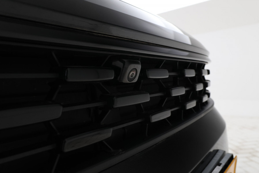 Lynk & Co 01 1.5 Panorama, Apple carplay, Zwarte hemel!
