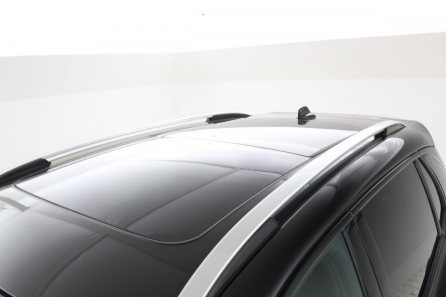 Lynk & Co 01 1.5 Panorama, Apple carplay, Zwarte hemel!