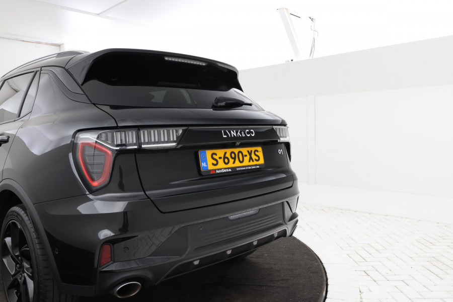 Lynk & Co 01 1.5 Panorama, Apple carplay, Zwarte hemel!