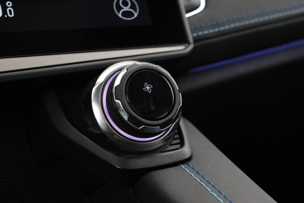 Lynk & Co 01 1.5 Panorama, Apple carplay, Zwarte hemel!