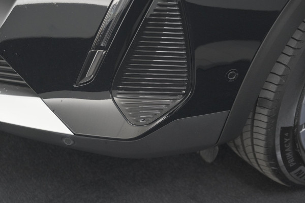 Peugeot 3008 PureTech 130 EAT8 Allure | Camera | Stoelverwarming | Apple Carplay | Dodehoekdetectie