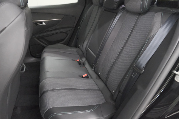 Peugeot 3008 PureTech 130 EAT8 Allure | Camera | Stoelverwarming | Apple Carplay | Dodehoekdetectie
