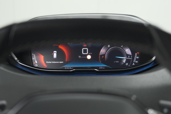 Peugeot 3008 PureTech 130 EAT8 Allure | Camera | Stoelverwarming | Apple Carplay | Dodehoekdetectie