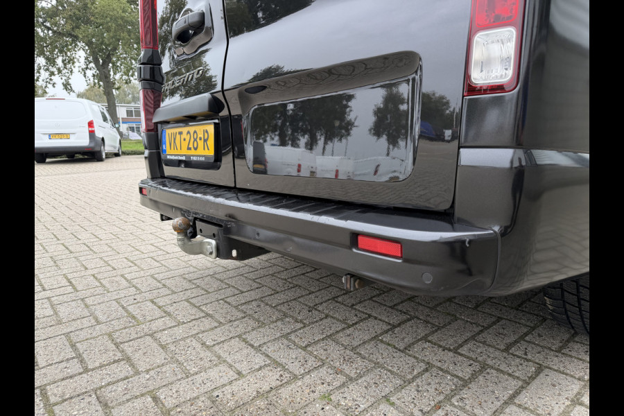 Fiat Talento 2.0 MultiJet automaat L2H1 SX DC 5 persoons / vaste prijs rijklaar € 19.950 ex btw / lease vanaf € 336 / zwart metallic / dubbele schuifdeur / trekhaak / airco / navi / camera !