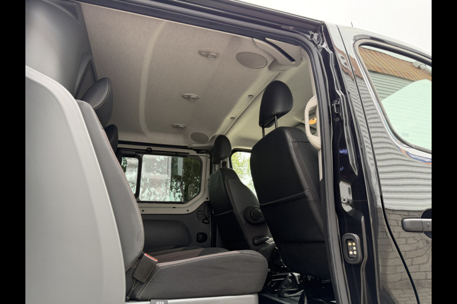 Fiat Talento 2.0 MultiJet automaat L2H1 SX DC 5 persoons / vaste prijs rijklaar € 19.950 ex btw / lease vanaf € 336 / zwart metallic / dubbele schuifdeur / trekhaak / airco / navi / camera !