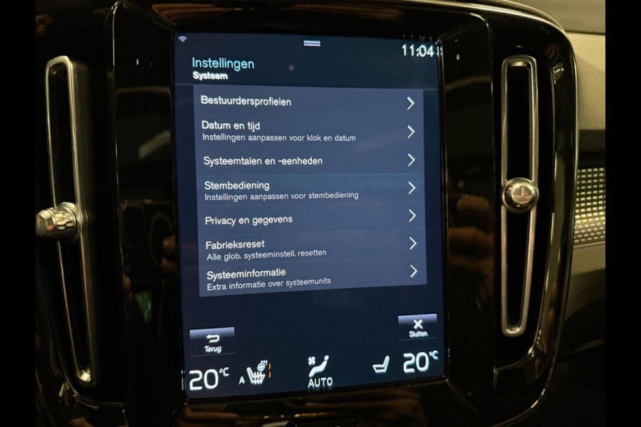 Volvo XC40 1.5 T4 Recharge R-Design BLACK-EDITION SOH-TEST/ PANO/H&K/NAVI/CAM/DAB/CARPLAY/M-STOELEN///