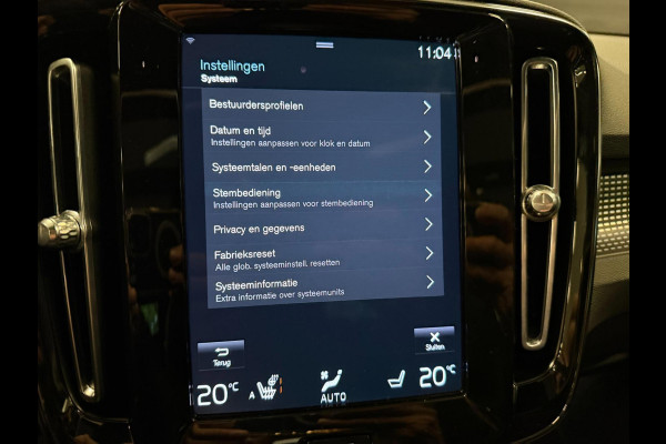 Volvo XC40 1.5 T4 Recharge R-Design BLACK-EDITION SOH-TEST/ PANO/H&K/NAVI/CAM/DAB/CARPLAY/M-STOELEN///