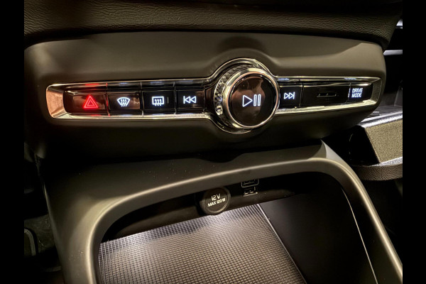 Volvo XC40 1.5 T4 Recharge R-Design BLACK-EDITION SOH-TEST/ PANO/H&K/NAVI/CAM/DAB/CARPLAY/M-STOELEN///