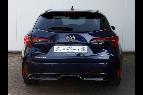 Toyota Corolla Touring Sports Hybrid 140 GR Sport | Bi-Tone | Half Leder | Stoelverwarming