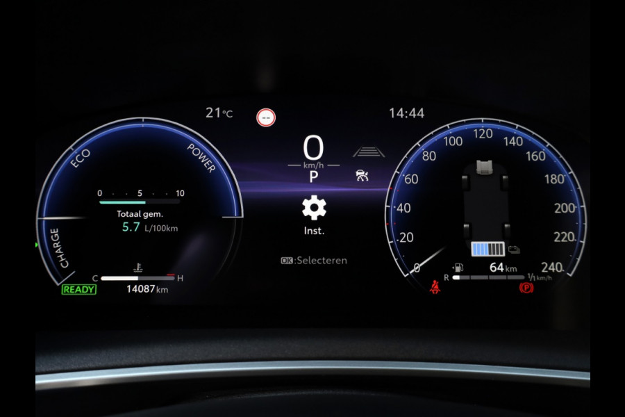 Toyota Corolla Touring Sports Hybrid 140 GR Sport | Bi-Tone | Half Leder | Stoelverwarming