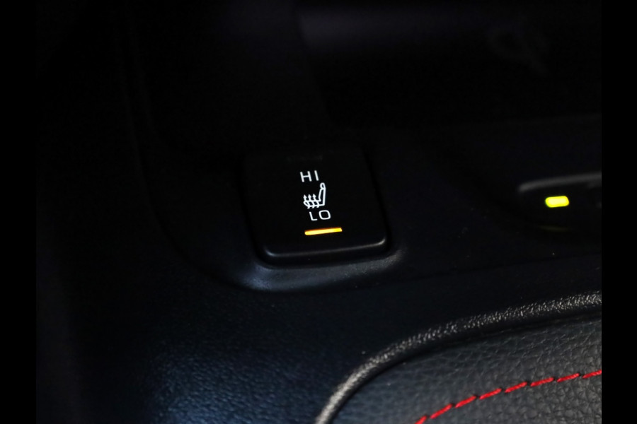 Toyota Corolla Touring Sports Hybrid 140 GR Sport | Bi-Tone | Half Leder | Stoelverwarming