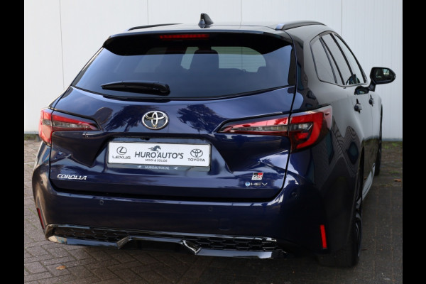 Toyota Corolla Touring Sports Hybrid 140 GR Sport | Bi-Tone | Half Leder | Stoelverwarming