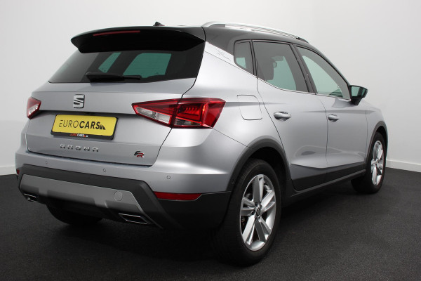 Seat Arona 1.0 TSI 110 pk DSG FR Tech Parkeersensoren Camera Adaptieve Cruise Control Stoelverwarming Dodehoek Assistent Getinte ramen LED-verlichting voor