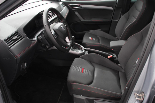 Seat Arona 1.0 TSI 110 pk DSG FR Tech Parkeersensoren Camera Adaptieve Cruise Control Stoelverwarming Dodehoek Assistent Getinte ramen LED-verlichting voor