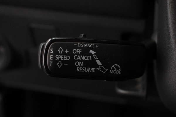 Seat Arona 1.0 TSI 110 pk DSG FR Tech Parkeersensoren Camera Adaptieve Cruise Control Stoelverwarming Dodehoek Assistent Getinte ramen LED-verlichting voor