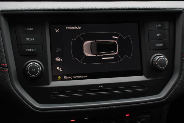 Seat Arona 1.0 TSI 110 pk DSG FR Tech Parkeersensoren Camera Adaptieve Cruise Control Stoelverwarming Dodehoek Assistent Getinte ramen LED-verlichting voor