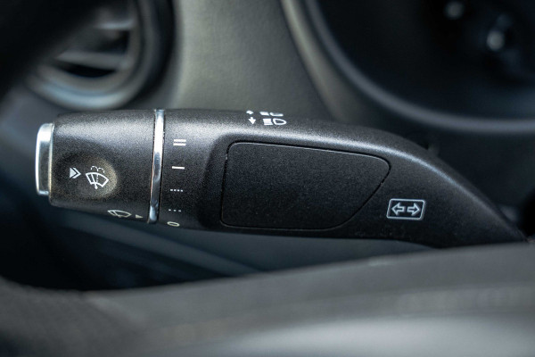 Mercedes-Benz Vito 111 CDI | Volledig ingericht | 3-Zits | Camera | Navi | Airco