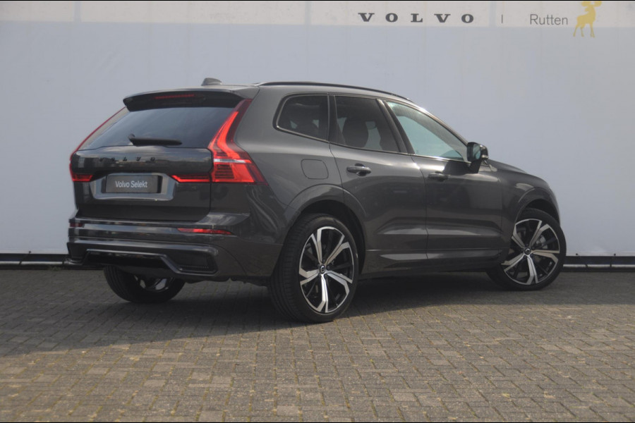 Volvo XC60 T6 350PK Automaat AWD Plus Dark Trekhaak / Adaptieve cruise control / BLIS / Panoramadak / Parkeersensoren voor - en achter / parkeercamera / Elektrische stoelen / stoel - en stuurverwarming /