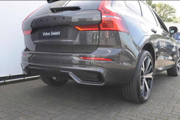Volvo XC60 T6 350PK Automaat AWD Plus Dark Trekhaak / Adaptieve cruise control / BLIS / Panoramadak / Parkeersensoren voor - en achter / parkeercamera / Elektrische stoelen / stoel - en stuurverwarming /