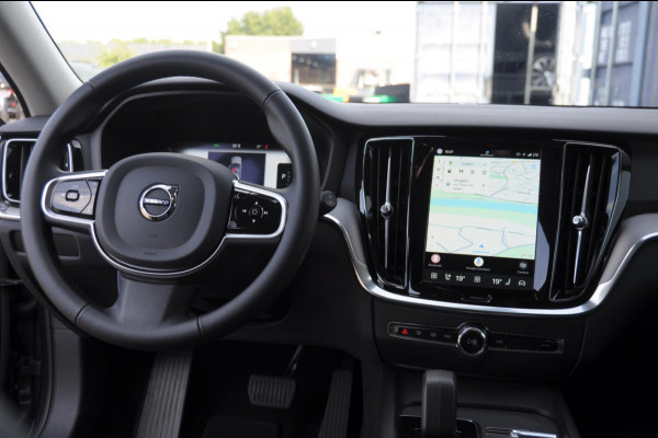 Volvo V60 B4 211PK Automaat Plus Dark / Trekhaak Adaptive Cruise Control/ Apple Carplay/ Android Auto/ Achteruitrijcamera/ Parkeersensoren voor en achter/ Stoelverwarming/ Stuurverwarming/ Elektrisch bedienbare stoelen met geheugen