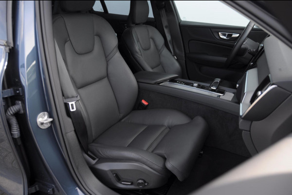 Volvo V60 B4 211PK Automaat Plus Dark / Trekhaak Adaptive Cruise Control/ Apple Carplay/ Android Auto/ Achteruitrijcamera/ Parkeersensoren voor en achter/ Stoelverwarming/ Stuurverwarming/ Elektrisch bedienbare stoelen met geheugen