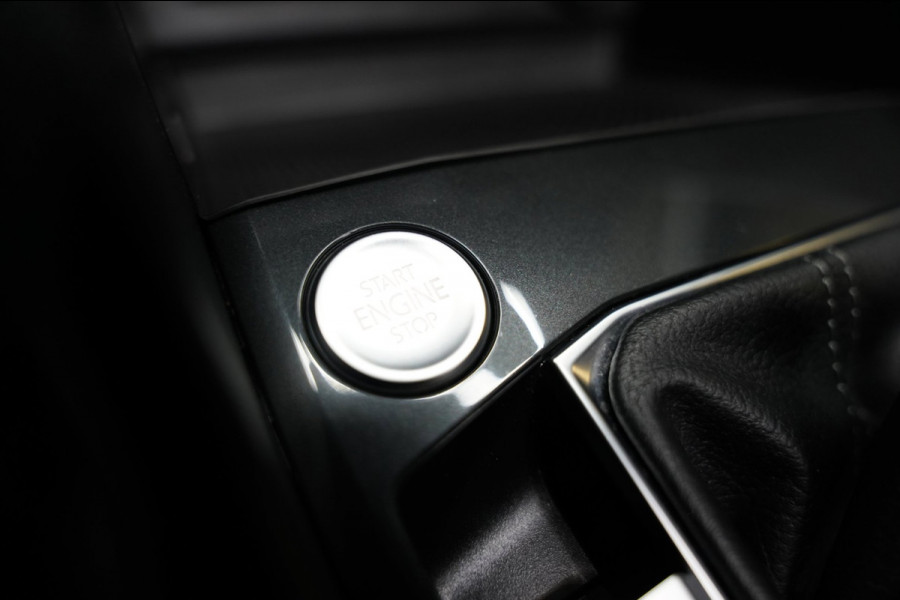 Volkswagen Tiguan 1.4 TSI eHybrid 3x R LINE PANO VIRTUAL ACC