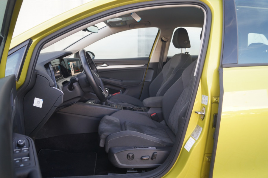 Volkswagen Golf Variant 1.0 TSI 110pk Life Business Lounge -LED-TREKHAAK-