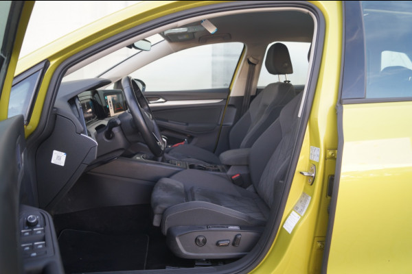 Volkswagen Golf Variant 1.0 TSI 110pk Life Business Lounge -LED-TREKHAAK-