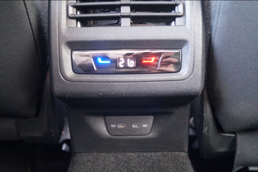 Volkswagen Golf Variant 1.0 TSI 110pk Life Business Lounge -LED-TREKHAAK-