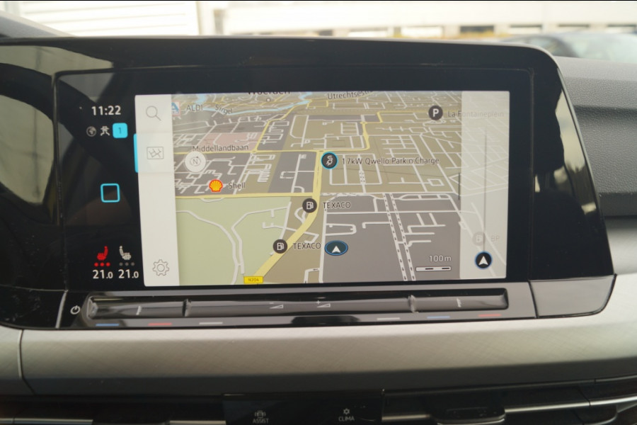 Volkswagen Golf Variant 1.0 TSI 110pk Life Business Lounge -LED-TREKHAAK-