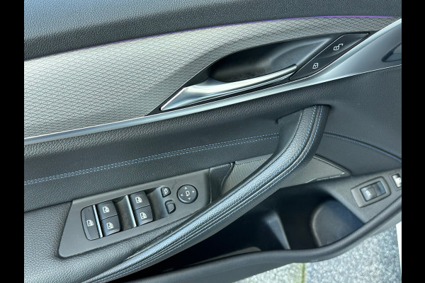 BMW 5 Serie 530e iPerformance High Executive M-Sport Schuifdak