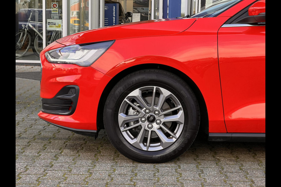 Ford Focus 1.0 EcoBoost Hybrid Titanium Cruise Control | PDC | Climate control