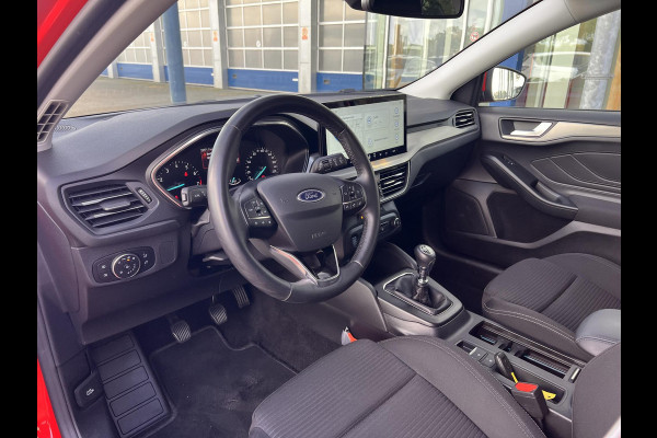 Ford Focus 1.0 EcoBoost Hybrid Titanium Cruise Control | PDC | Climate control