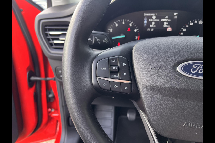 Ford Focus 1.0 EcoBoost Hybrid Titanium Cruise Control | PDC | Climate control