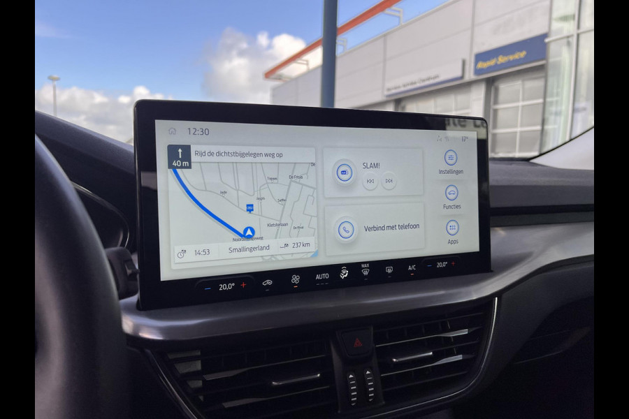Ford Focus 1.0 EcoBoost Hybrid Titanium Cruise Control | PDC | Climate control