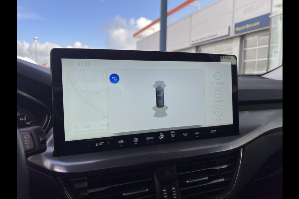 Ford Focus 1.0 EcoBoost Hybrid Titanium Cruise Control | PDC | Climate control