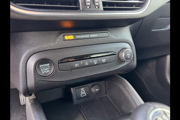 Ford Focus 1.0 EcoBoost Hybrid Titanium Cruise Control | PDC | Climate control