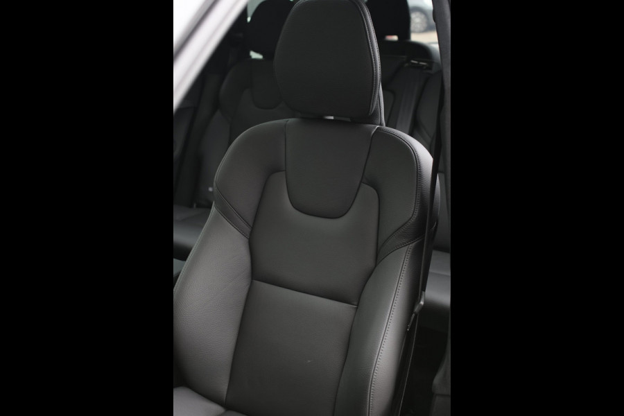 Volvo XC90 2.0 T8 Plug-in hybrid AWD Ultra Dark 7p. *Pano*Head-Up*H/K*