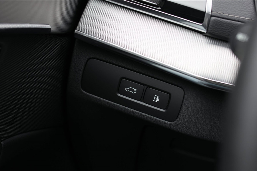 Volvo XC90 2.0 T8 Plug-in hybrid AWD Ultra Dark 7p. *Pano*Head-Up*H/K*
