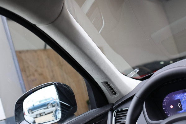 Volvo XC90 2.0 T8 Plug-in hybrid AWD Ultra Dark 7p. *Pano*Head-Up*H/K*