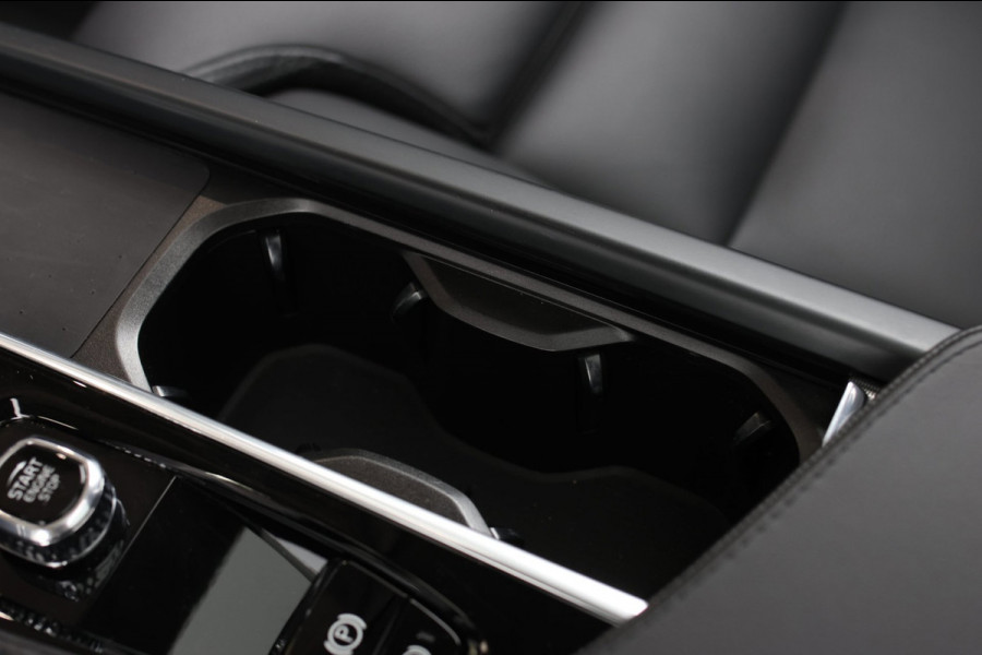 Volvo XC90 2.0 T8 Plug-in hybrid AWD Ultra Dark 7p. *Pano*Head-Up*H/K*