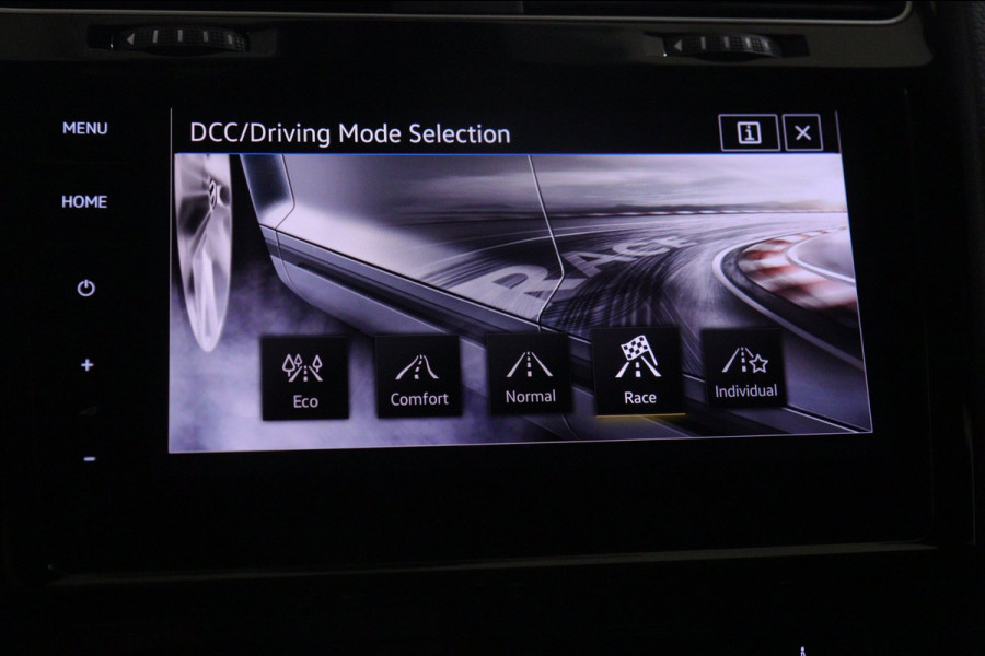 Volkswagen Golf 2.0 TSI 4Motion R /PANO/AKRA/ACC/DCC/DYNAUDIO/SFEER/VOL