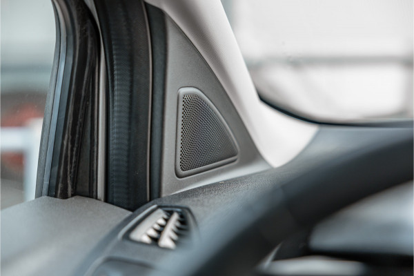 Ford Transit Connect 1.5 EcoBlue L2 | L+R Schuifdeur | Bi-Xenon | Blind Spot | Cruise control | Trekhaak | Navigatie | Camera | CarPlay | Stoelverwarming | Dealer onderhouden | Nieuwe APK