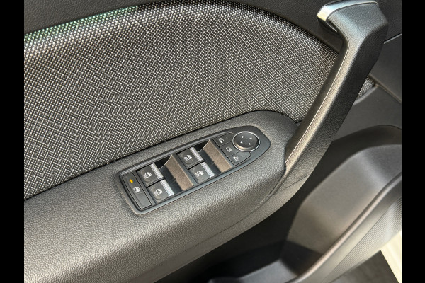 Renault Captur 1.6 E-Tech full hybrid 145 techno | Camera | Virtual Dash | ACC | Climate | Automaat | ZGAN | NL Auto | NAP