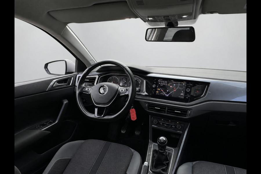 Volkswagen Polo 1.0 TSI 95PK R-LINE SPORT CARPLAY/BEATS/PANORAMADAK